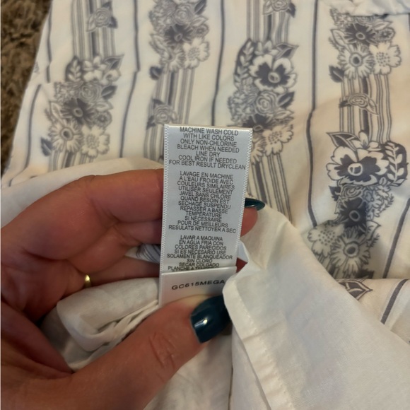 BCBGENERATION TOP - Picture 7 of 8